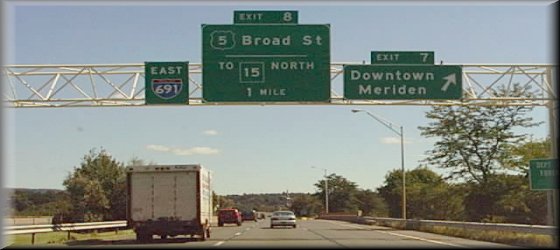 digital photo of exit 7, I-691 East
