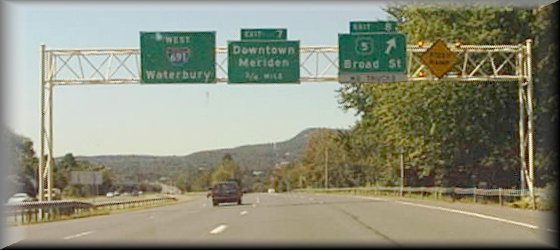 digital photo of exit 8, I-691 West